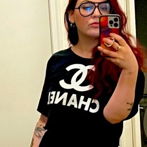 Meet your Posher, Holley